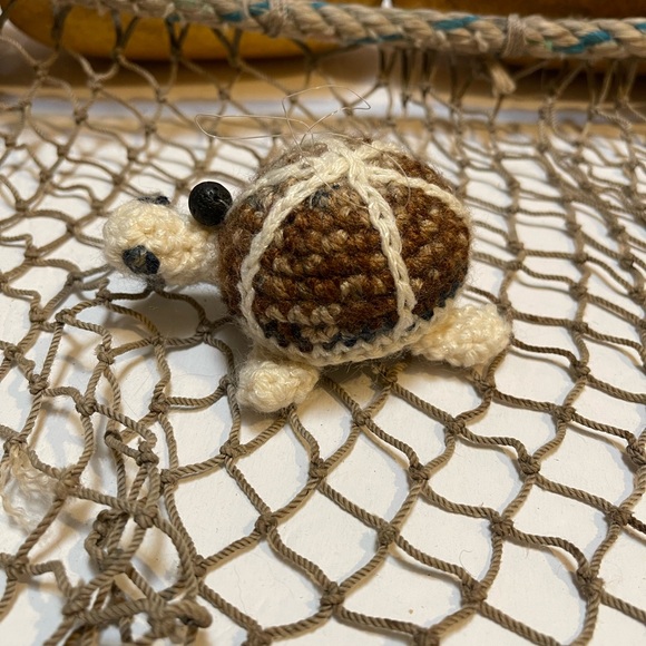 Crochet Cream & Blue Lava Bead Essential Oil Diffuser Gopher Turtle Ornament SK - Picture 2 of 5